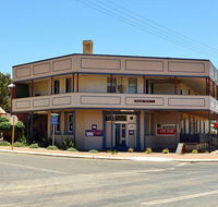 Pingelly Hotel - New Castle Holiday