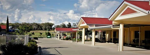 Pittsworth Motor Inn - New Castle Holiday 0