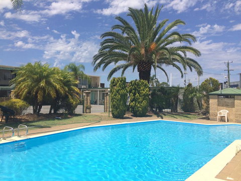 Platinum Motel - New Castle Holiday 2