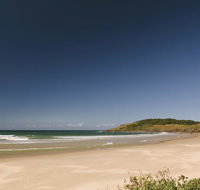 Plomer Beach House - New Castle Holiday