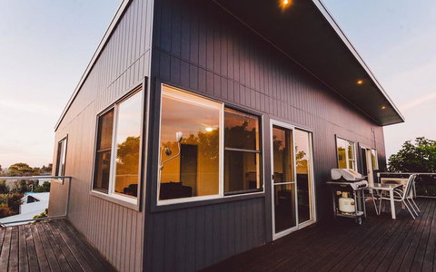 Point Lonsdale Holiday Apartments - New Castle Holiday 1