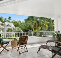 Poolside Apt. In Alamanda Beachfront Resort 56 - New Castle Holiday