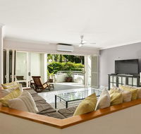 Poolside Apt. In Alamanda Beachfront Resort 62 - New Castle Holiday