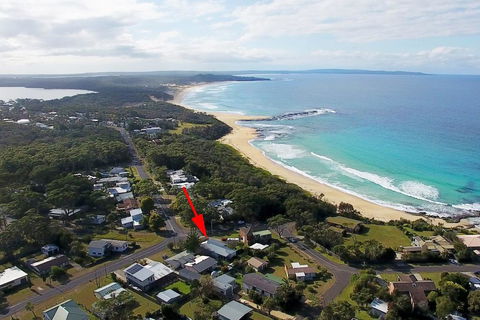 Pope's Beach House Getaway - New Castle Holiday 0