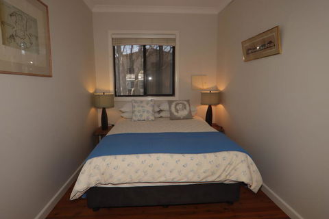 Pope's Beach House Getaway - New Castle Holiday 3