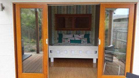 Port McCrae B&B - New Castle Holiday 0