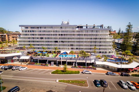 Port Pacific Resort - New Castle Holiday 2
