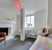 Portsea Place - New Castle Holiday