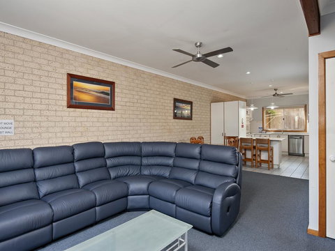 Portside - New Castle Holiday 2