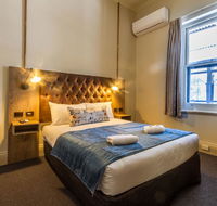 Pretoria Hotel - New Castle Holiday