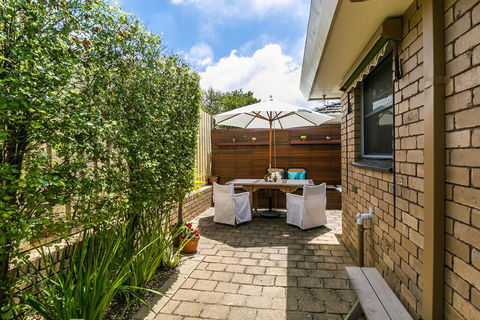 Pride Street Unit 1-13 - New Castle Holiday 1