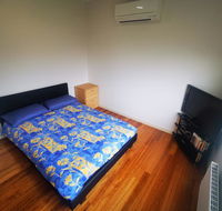 Private Luxury Bedroom - New Castle Holiday