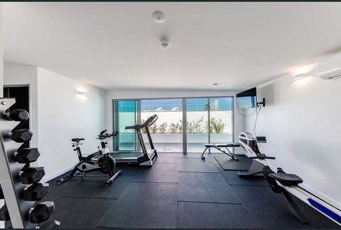 Private Mooloolaba Family 2 Bedroom Unit - New Castle Holiday 3