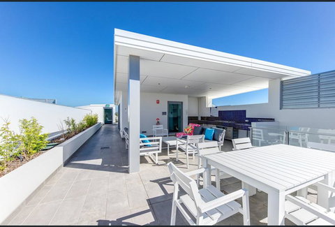 Private Mooloolaba Family 2 Bedroom Unit - New Castle Holiday 2