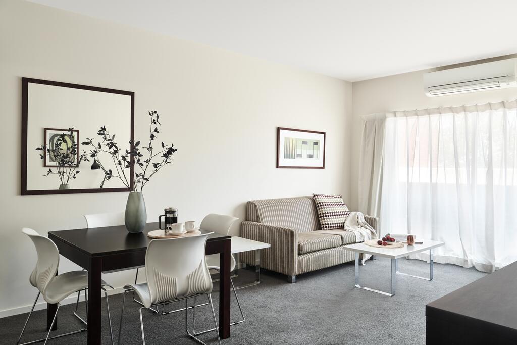 Wyndham Vale VIC New Castle Holiday