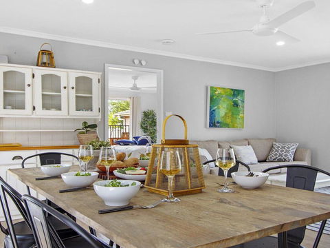 Pure Salt - Beach House With Pool, 300m To Beach - New Castle Holiday 2