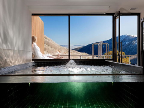 QT Falls Creek - New Castle Holiday 2