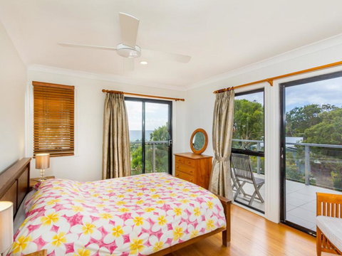 Quarterdeck - New Castle Holiday 1