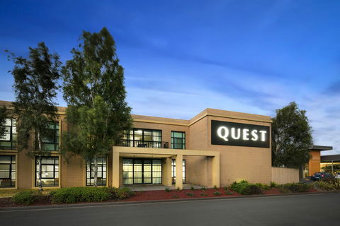 Quest Narre Warren - New Castle Holiday 1