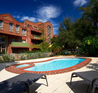Quest Royal Gardens - New Castle Holiday