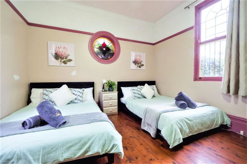 Quiet Quadruple Private Room In Strathfield 3min To Train Station Sleeps 4b - New Castle Holiday 0