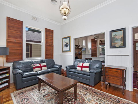 Railway Cottage - New Castle Holiday 1