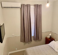 Railway Heritage Home - New Castle Holiday