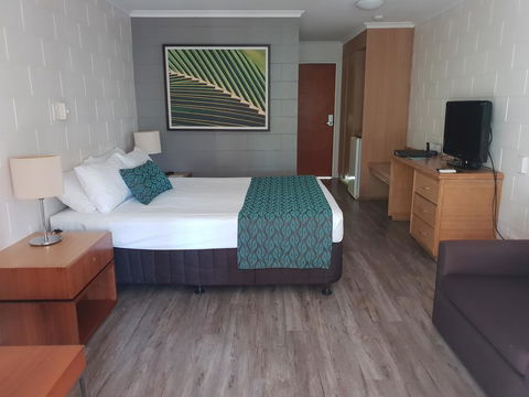 Rainforest Castaways Resort And Spa - New Castle Holiday 0