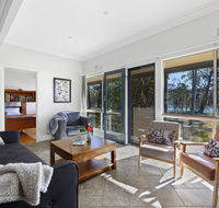 Rakali Cottage Lake Conjola - New Castle Holiday