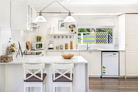 Red Gum Cottage - New Castle Holiday 2