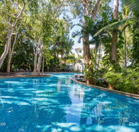 Relax in Palm Cove - New Castle Holiday