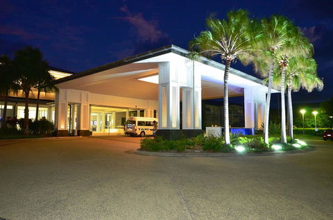 RESORT ON THE BEACH 2214/2215 - New Castle Holiday 3