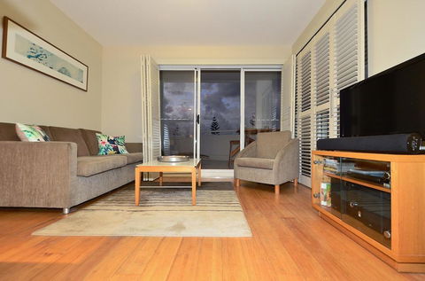 RESORT ON THE BEACH 2214/2215 - New Castle Holiday 2