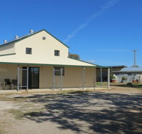 RETRO FUNNY FARM - New Castle Holiday