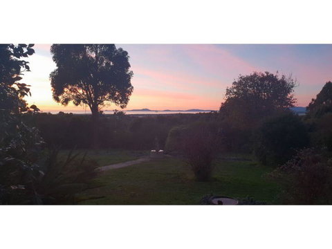 Ripplebrook Cottage - New Castle Holiday 1