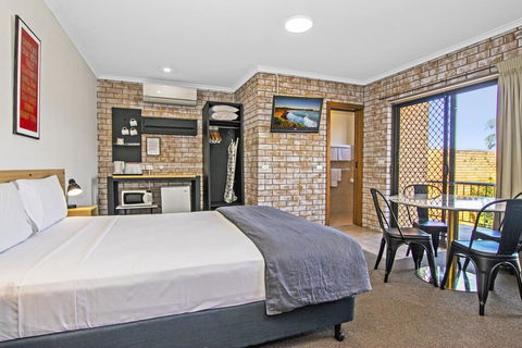 River Street Motel - New Castle Holiday 1