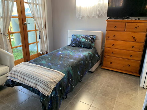 Riverside Haven - New Castle Holiday 2