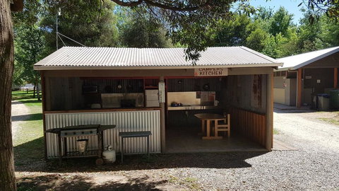 Riverview Caravan Park - New Castle Holiday 1