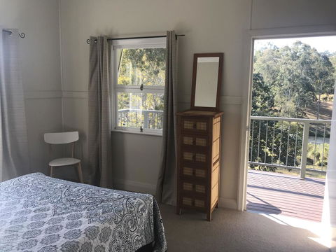 Riverview Cottage - New Castle Holiday 3