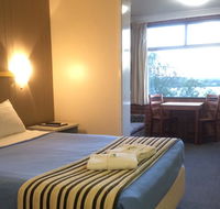 Riverview Motor Inn - New Castle Holiday