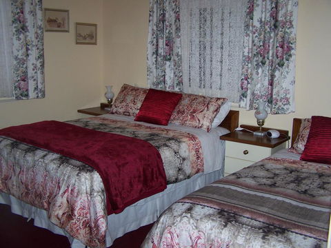 RJ's Bed & Breakfast - New Castle Holiday 2