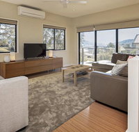 Rocky Cottage - New Castle Holiday