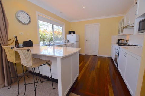 Rocky Mountain Cottage - New Castle Holiday 3