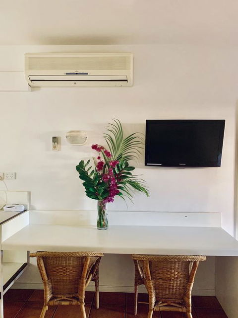 Roebuck Bay Hotel - New Castle Holiday 3