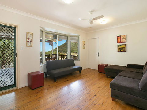 Rosa House In Broke, 4br House In Walking Distance To Cellar Doors - New Castle Holiday 3