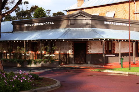 Rose & Crown Hotel - New Castle Holiday 0