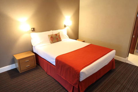 Rose & Crown Hotel - New Castle Holiday 2