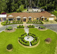 Rosewood Park Guest Suite - New Castle Holiday