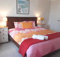 Rossmoyne 2 BEDROOM HOUSE SELF CHECK IN Walk to River Shops Bus Trains Cls to Airport City Beaches - New Castle Holiday