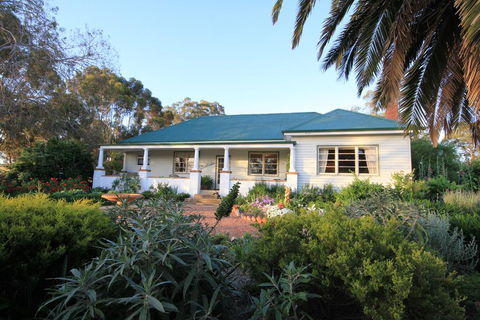 Rostrata Country House - New Castle Holiday 0